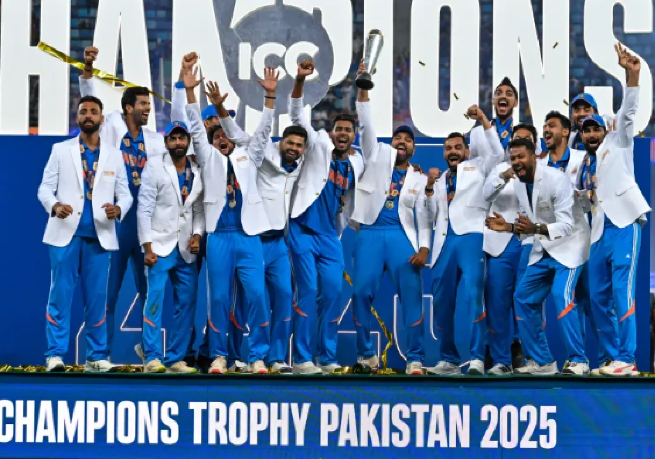 India Clinch Champions Trophy 2025: Rohit, Rahul Shine in Tense Final Against New Zealand India Clinch Champions Trophy 2025: Rohit, Rahul Shine in Tense Final Against New Zealand